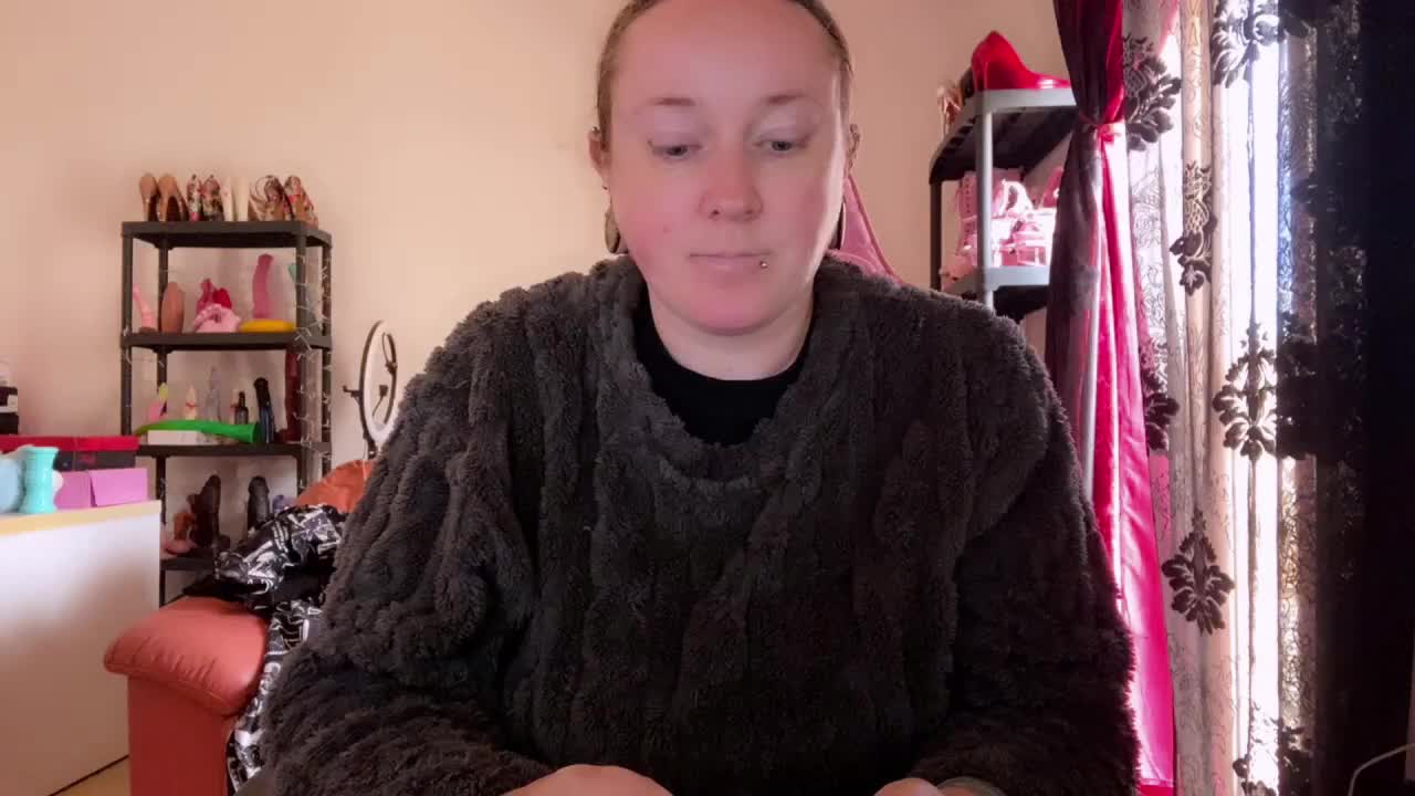 NylonQueen Adult Chat March 17, 2026