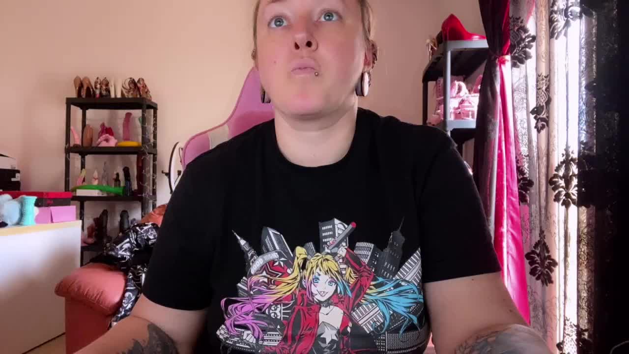 NylonQueen Adult Chat March 17, 2026