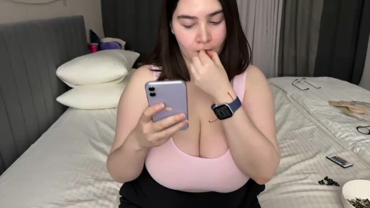 valevaweheart11 Adult Chat March 18, 2026