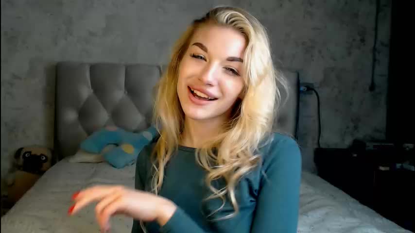 ellamilla Adult Chat March 18, 2026