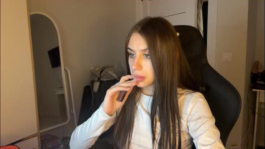 vx_arina Adult Chat March 18, 2026