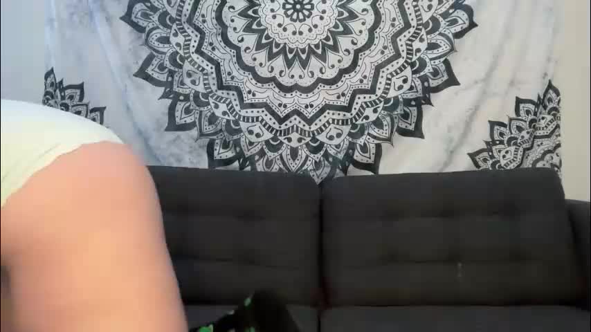 yurdreams_22 Adult Chat March 18, 2026