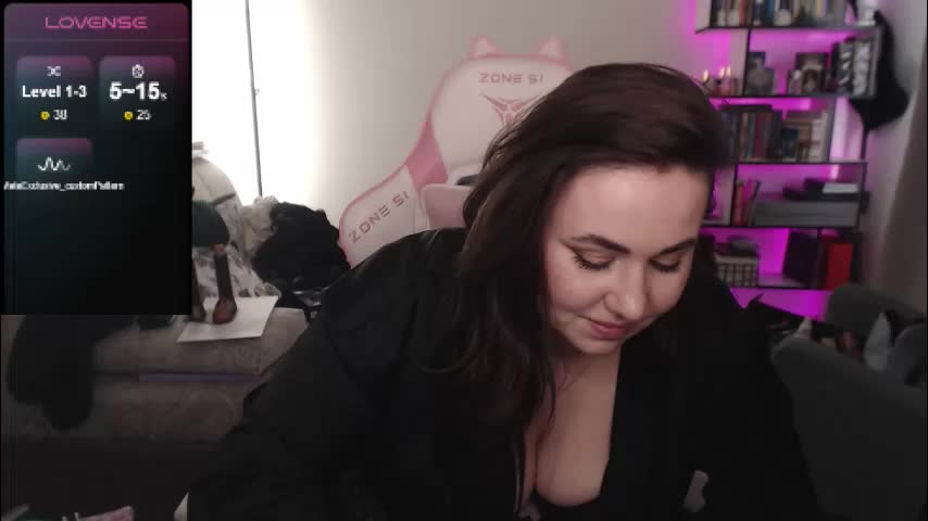 mari_moore7 Adult Chat March 18, 2026