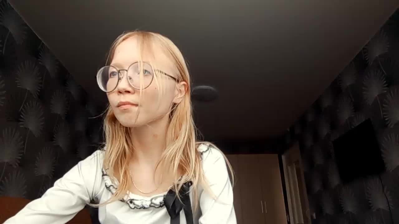DanelleLaday Adult Chat March 17, 2026