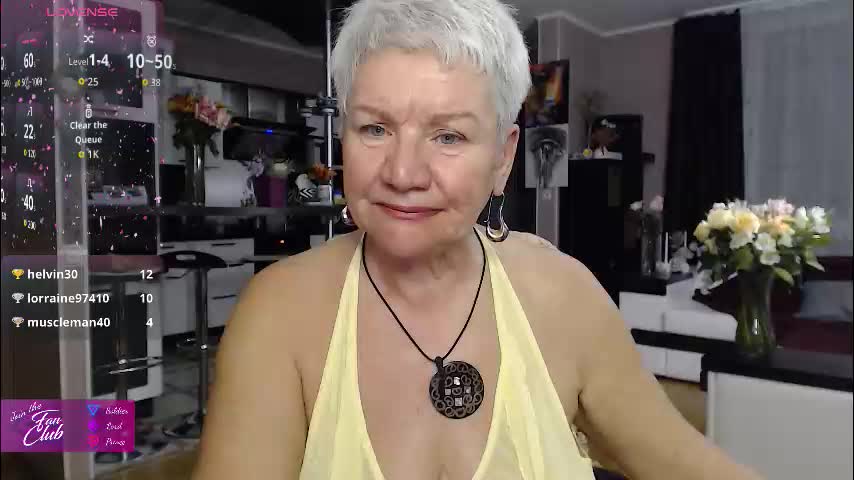 roxana_brooks Adult Chat March 18, 2026