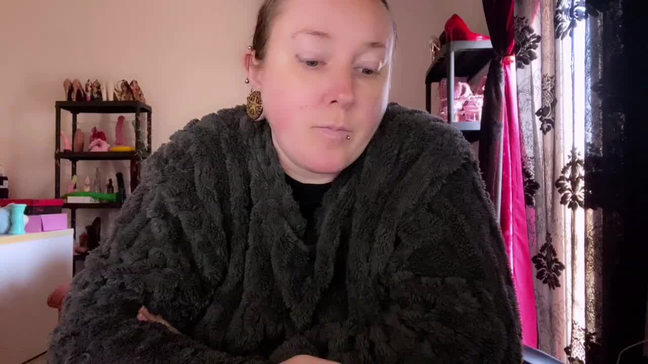 NylonQueen Adult Chat March 17, 2026