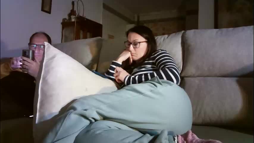 lolahueso Adult Chat March 18, 2026