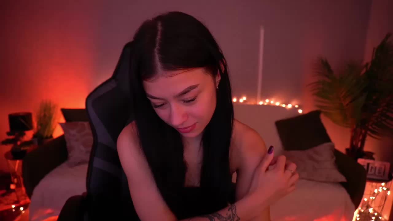 FataleNellie Adult Chat March 18, 2026