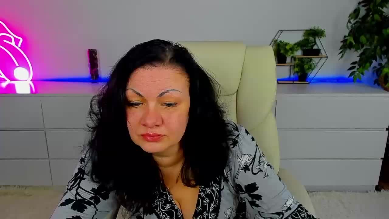 IrissMoon Adult Chat March 18, 2026