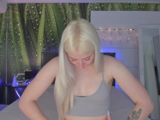 HollyTaillor Adult Chat March 18, 2026