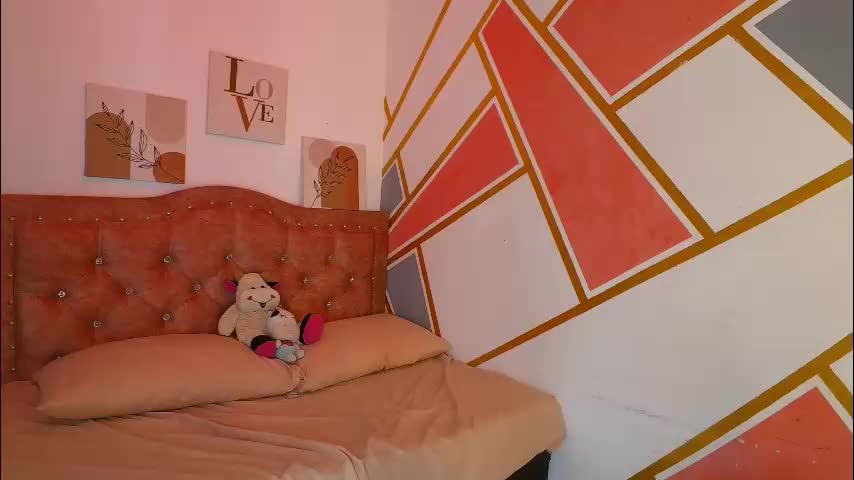 lucy_boobss Adult Chat March 18, 2026