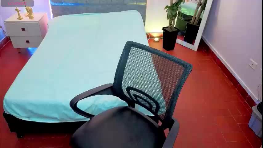 maite_stone1 Adult Chat March 18, 2026