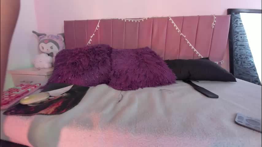 kitty_kryss Adult Chat March 18, 2026