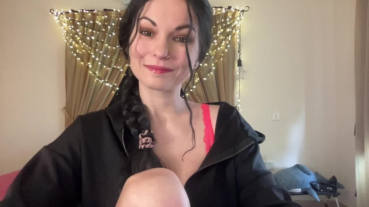 LilithNewdawn Adult Chat March 18, 2026
