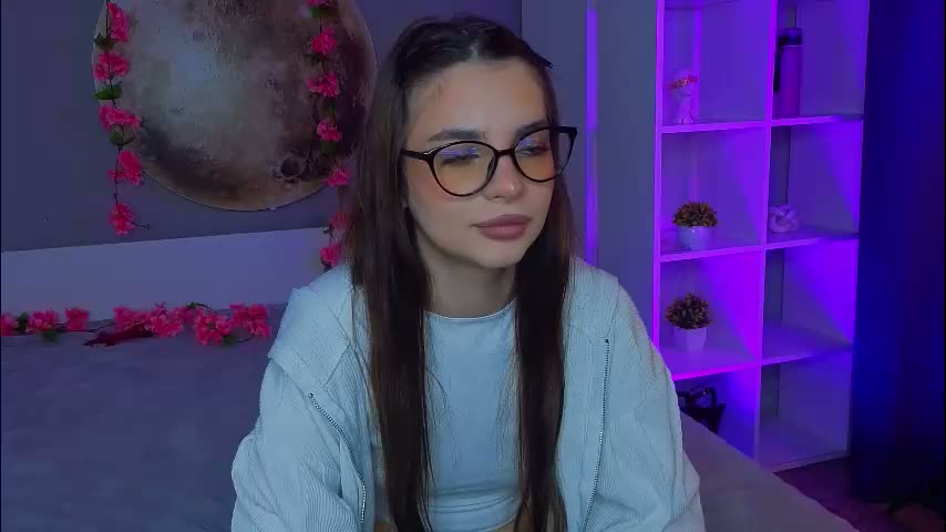 leandraconcatelli Adult Chat March 18, 2026