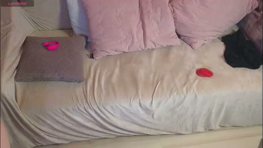 elarasable Adult Chat March 18, 2026