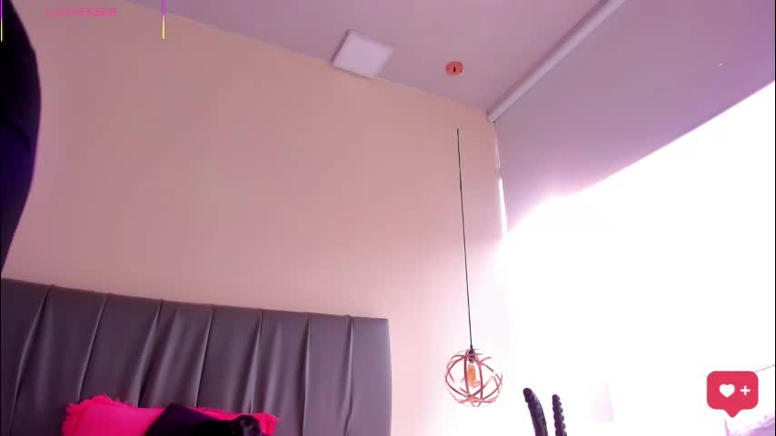 iisabella_noa Adult Chat March 18, 2026