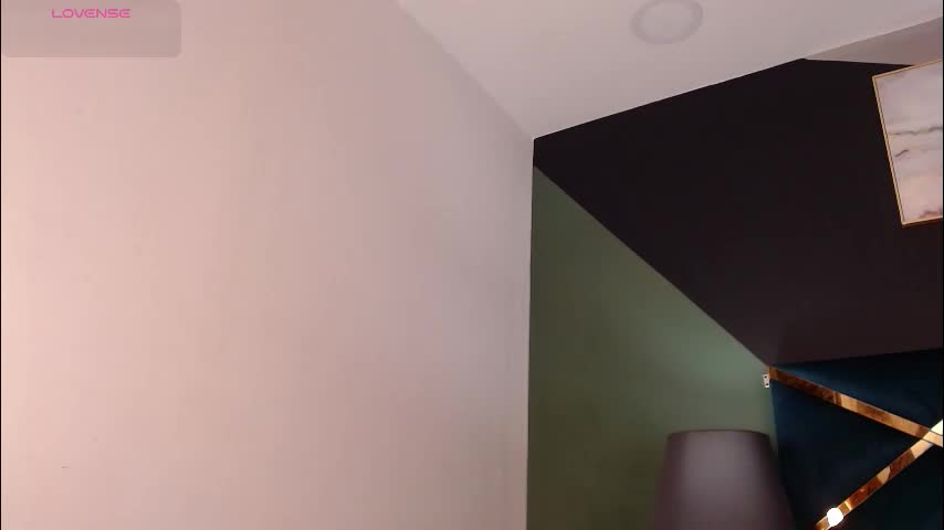 ariadnaaa_ Adult Chat March 18, 2026