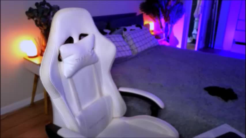 ellatwox Adult Chat March 18, 2026