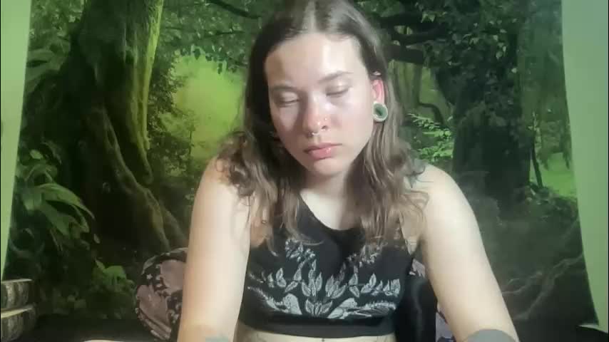 mo0n_goddess Adult Chat March 18, 2026
