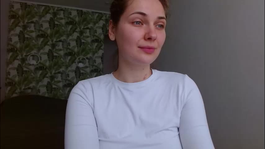 oliviashiny Adult Chat March 18, 2026