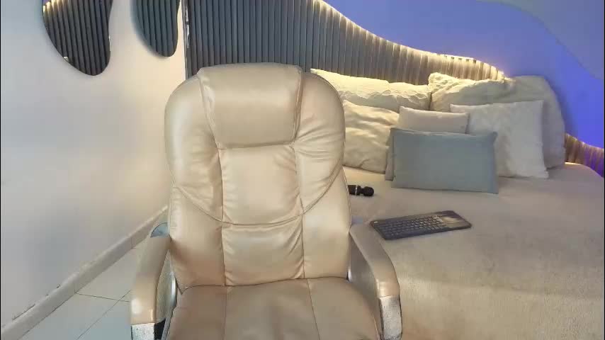 hanna_weist1 Adult Chat March 18, 2026