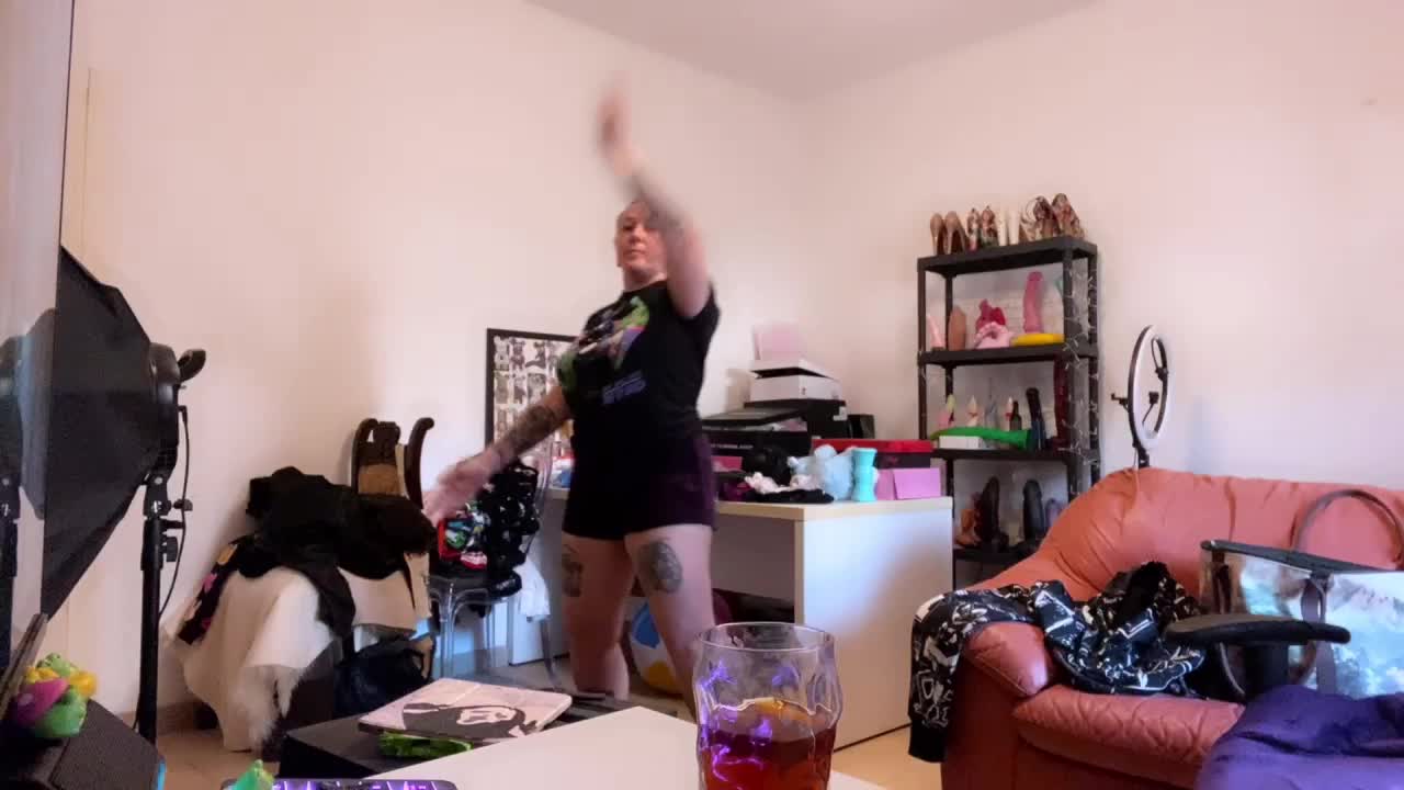 NylonQueen Adult Chat March 18, 2026