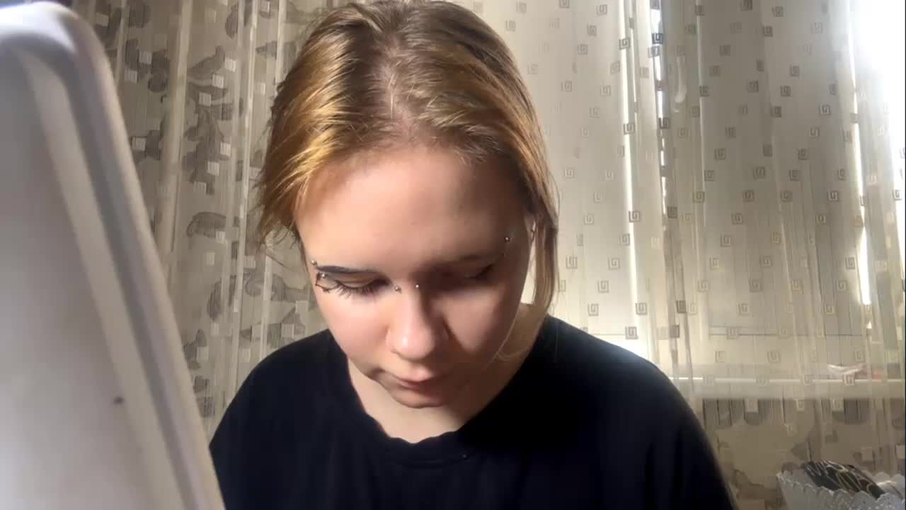 LaelVeller Adult Chat March 18, 2026