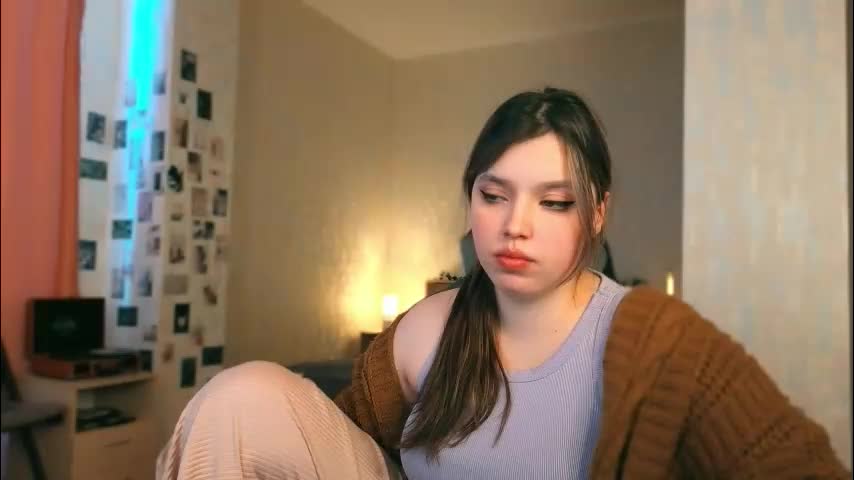 chloe_rozzy Adult Chat March 18, 2026