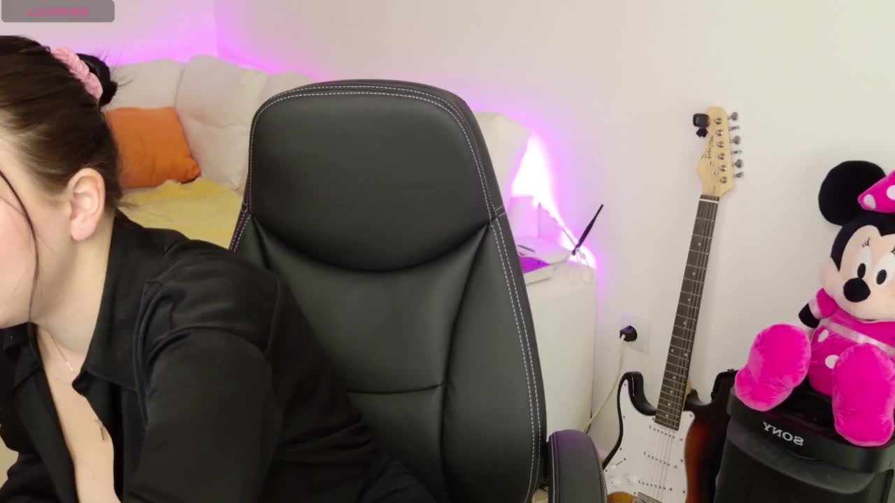 Minnie-Mouse- Adult Chat March 18, 2026