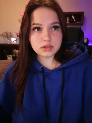 JuliaHesperaks Adult Chat March 18, 2026