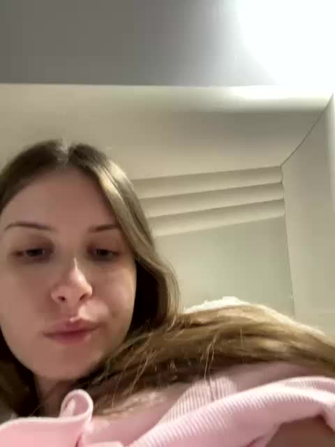 Luxxu Adult Chat March 18, 2026