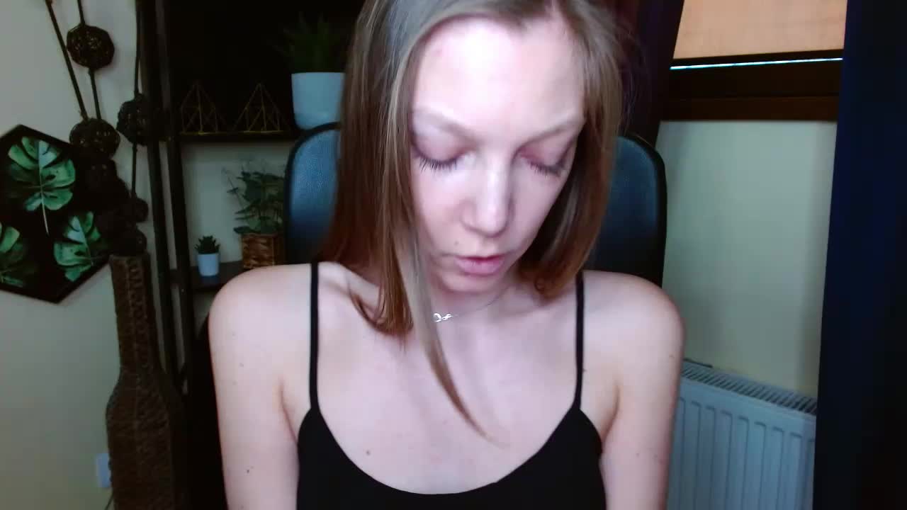 EmillyExtasy Adult Chat March 18, 2026