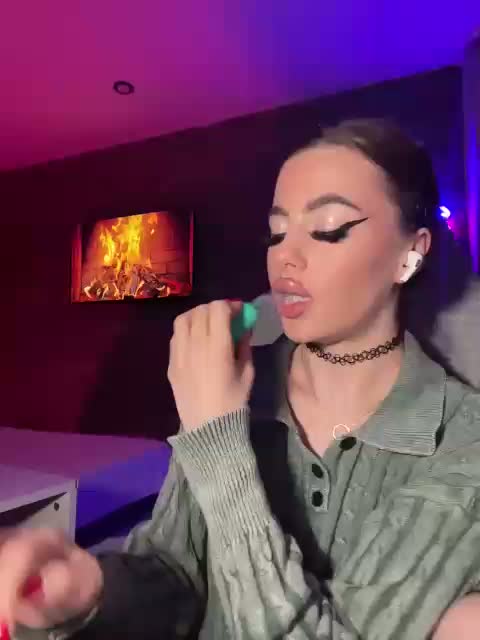 HotGirlEva Adult Chat March 18, 2026