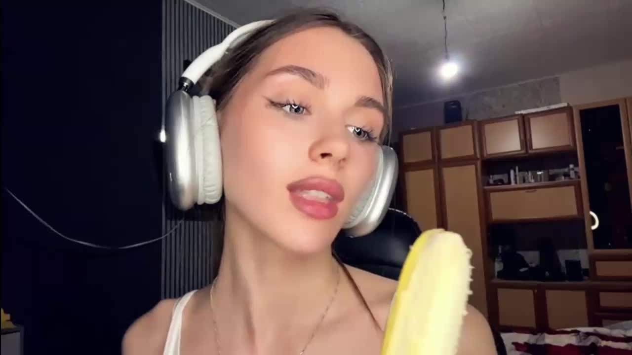 NydiaFuelling Adult Chat March 19, 2026