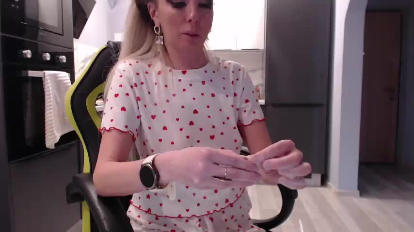 blondalina Adult Chat March 19, 2026