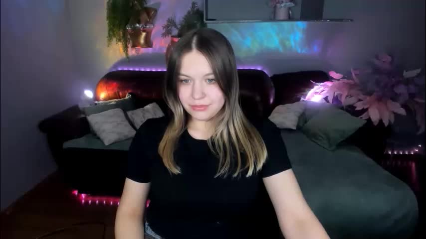 simonasummer Adult Chat March 19, 2026