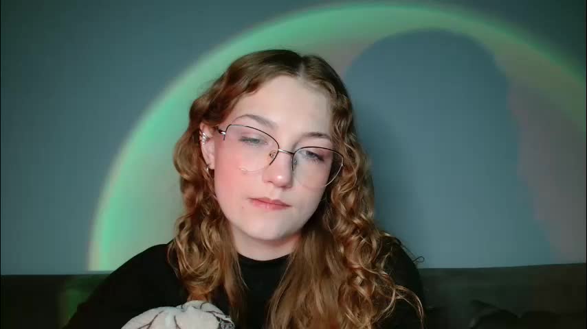 lily_tayberry Adult Chat March 19, 2026