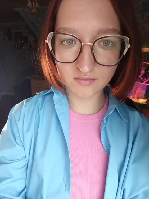 Mari_Gold Adult Chat March 19, 2026