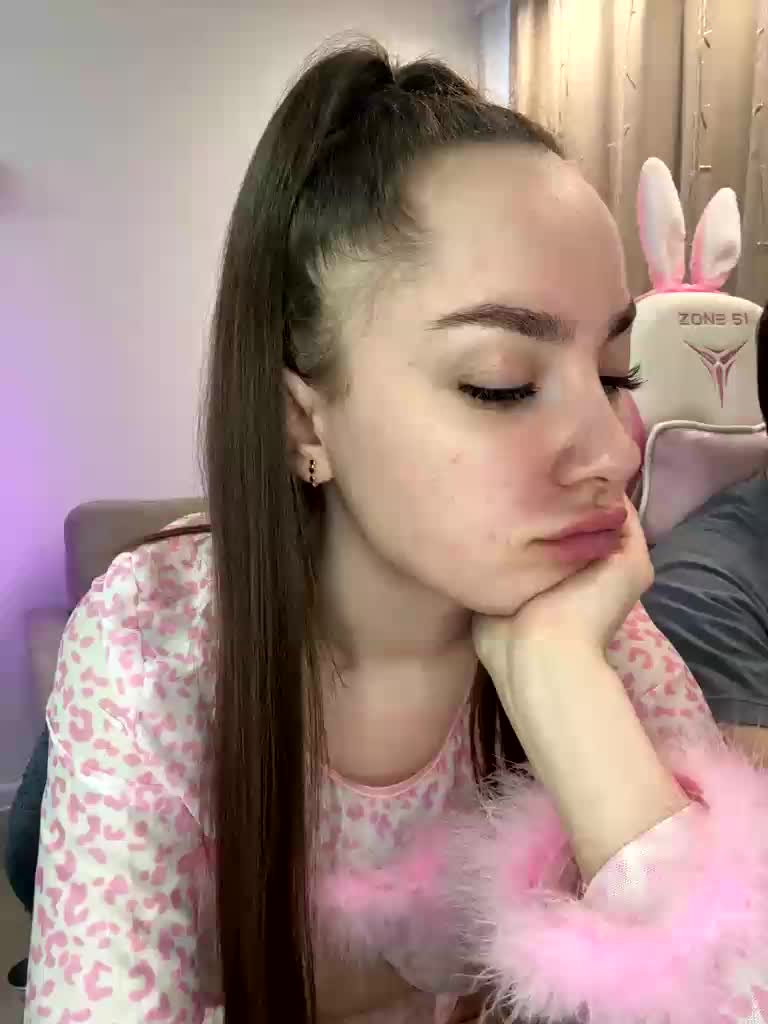 -Valeria- Adult Chat March 19, 2026