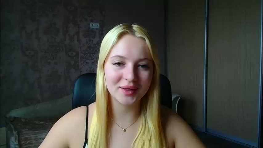 _mila_la_ Adult Chat March 19, 2026