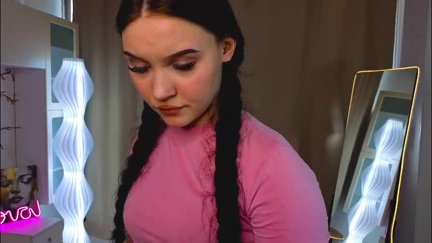 nelleshumway Adult Chat March 19, 2026