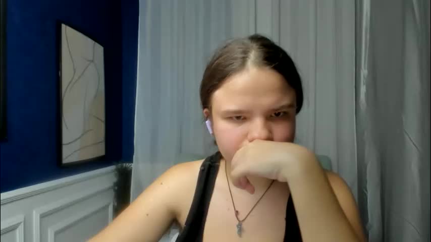 adelecruzz Adult Chat March 19, 2026