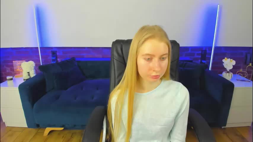 alina__blonde Adult Chat March 19, 2026