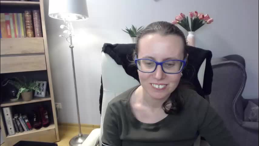 lizzy_sparkle Adult Chat March 19, 2026