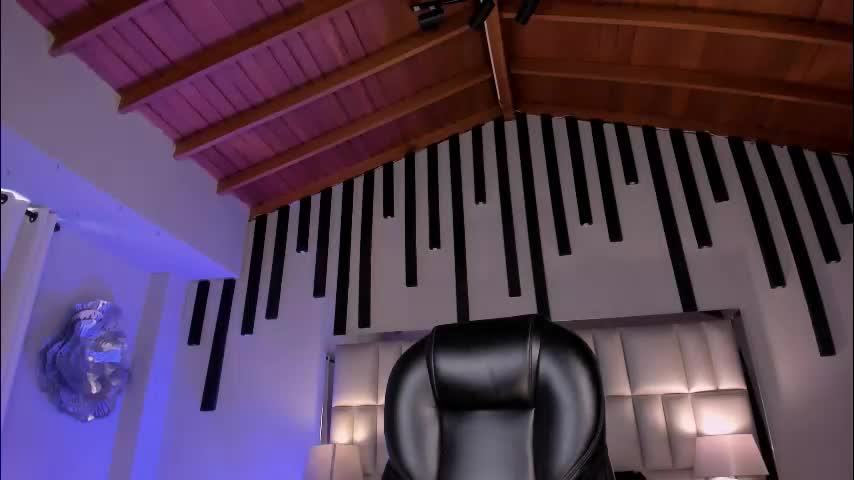 sarahrhodes_ Adult Chat March 19, 2026