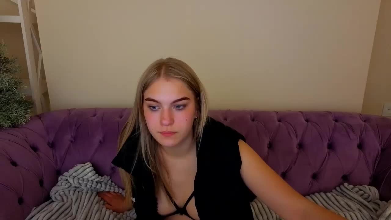 AlinaLemon Adult Chat March 19, 2026