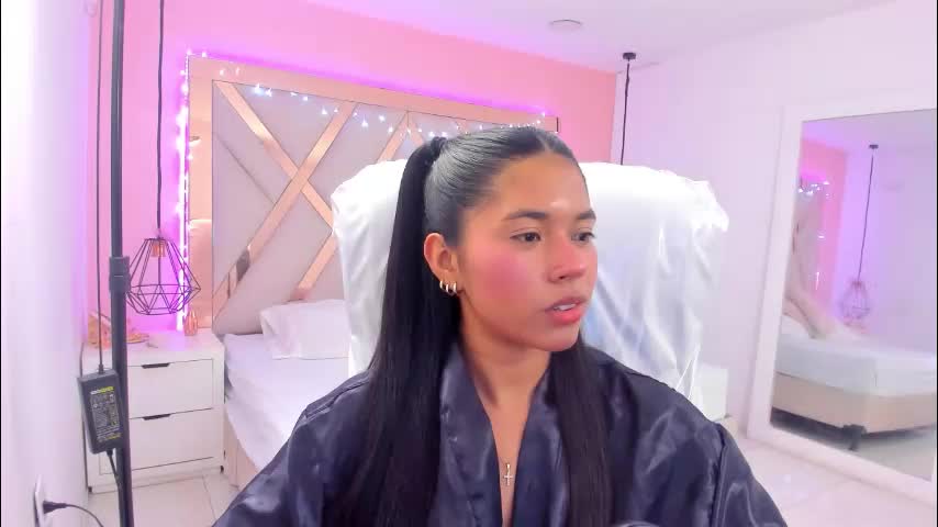 samantaa_shy Adult Chat March 19, 2026