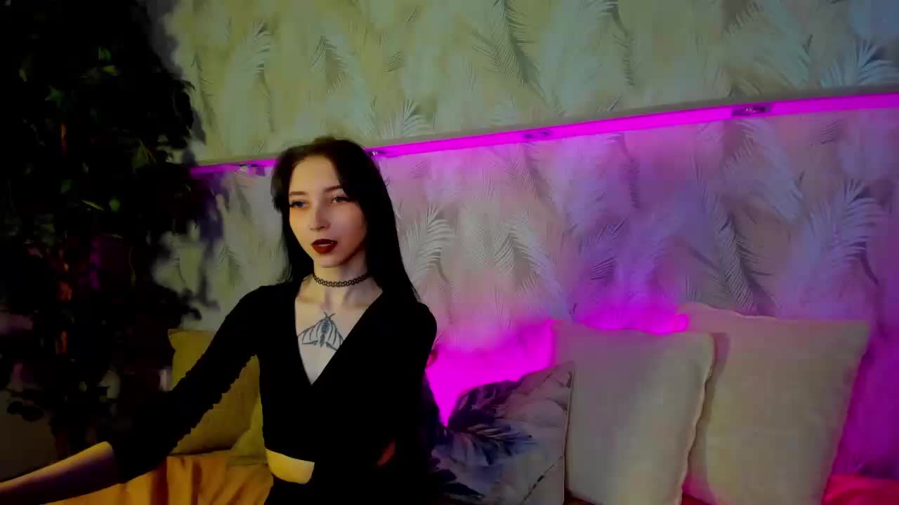 Ellen-Hops Adult Chat March 19, 2026