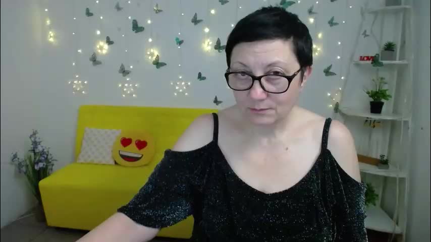 emilyl0vee Adult Chat March 19, 2026